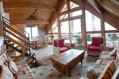 Image de Chalet Dans Les Alpes Francaises Pres De La Frontiere Italienne, 5 Chambres En Suite