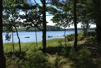 Image de Moderne, couchers de soleil, solitude, natation, navigation de plaisance, à proximité du homard et des parcs d'État!