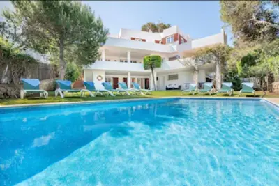 Beautiful beachfront private villa with swimming pool in Cala d'Or