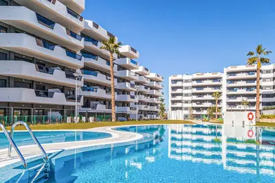 Bel appartement à Los Arenales del Sol