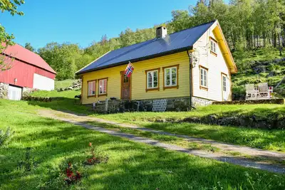 Image de Belle maison à Farsund avec WiFi