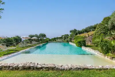 Image de Joli appartement pour 2 personnes avec Wifi, piscine, Tv, patio et parking