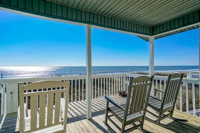 Image de 2 Tortugas West - 1127 East Beach Drive, unité Ouest