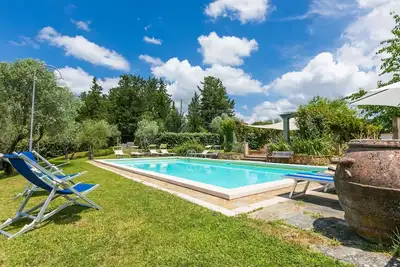 Image de Joli appartement dans une maison de vacances avec Wifi, piscine, Tv, patio, vue panoramique, parking