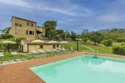 Image de Agréable appartement pour 5 personnes avec Wifi, piscine, Tv, terrasse, animaux admis et parking