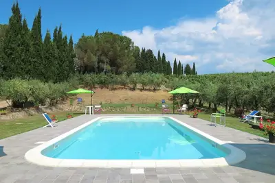 Confortable appartement avec piscine, Wifi, patio, animaux admis, vue panoramique et parking