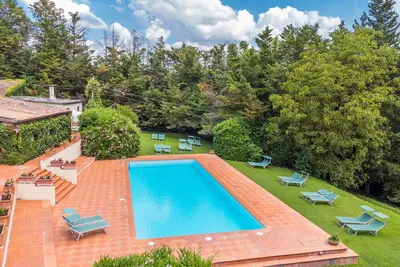 Image de Joli appartement dans une maison de vacances avec Wifi, piscine, Tv, terrasse et parking
