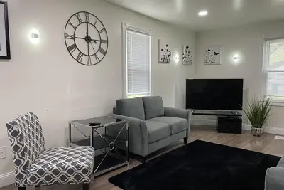 Image de Privé 4 Bdrm / 3 Bths ❤️