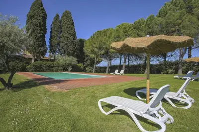 Image de Agréable appartement avec piscine, Wifi, Tv, patio, animaux admis, vue panoramique et parking