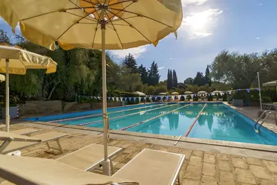 Image de Bel appartement dans une maison de vacances avec Wifi, climatisation, piscine, Tv, terrasse, parking