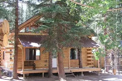 Image de Connectez-vous maison 4 chambres 2 salles de bain sur la rivière cascade vue porches Vtt drive-in / out