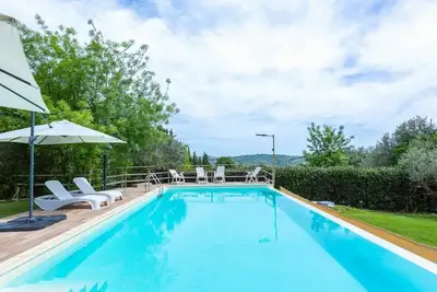 Image de Appartement dans une maison de vacances avec piscine, Wifi, Tv, patio, animaux admis, parking