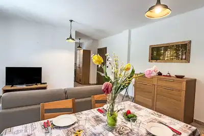 Image de Joli appartement pour 4 personnes avec Wifi, Tv, patio, animaux admis, vue panoramique et parking