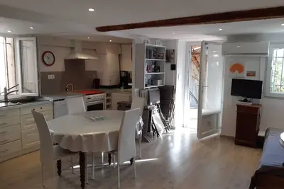 Image de Au coeur de Vence, maison de village avec jardin 200 m²