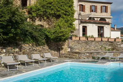 Image de Joli appartement pour 8 personnes avec piscine, Wifi, Tv, patio, animaux admis et vue panoramique