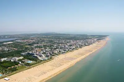 Image de Confortable appartement pour 5 personnes avec climatisation, Tv, balcon et animaux admis