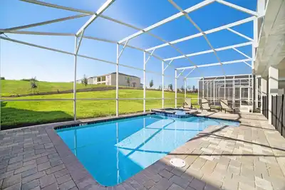 Image de Maison familiale avec piscine de spa de 9 lits au Champions Gate Resort