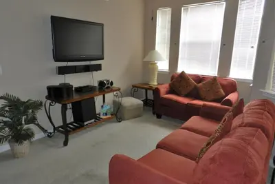 Image de Fantastique espace de condo dans une communauté de style complexe!
