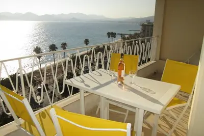 Image de Appartement Bord Mer  Cannes 2 pièces - 45m² 52d