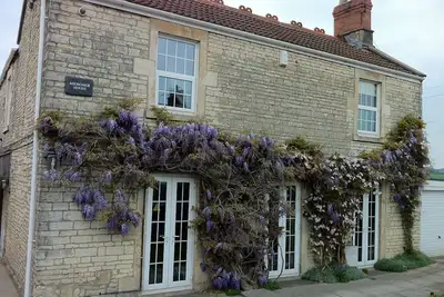 Image de Midsomer House près de Bath - Hot Tub & Lodge