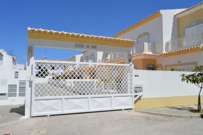 Villa de 3 chambres à Condominio Casas do Mar, Manta Rota