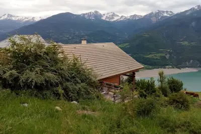 Image de chalet Puy Sanieres avec magnifique vue sur le lac de Serre Ponçon