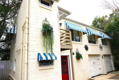 Image de Refuge tropical dans le quartier historique de Séville