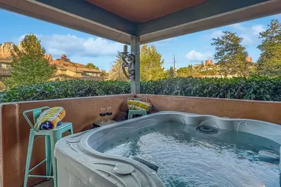 Image de La maison Sedona - La maison Sedona Uptown!