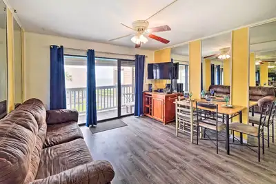Image de Nouveau! Seaside Corpus Christi Condo @ Villa del Sol!