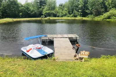 Image de Cabine privée avec un bel étang Veiw