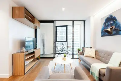 Image de Complet Host Lighthouse Apartments - Stunner près du marché Queen Vic * Wifi