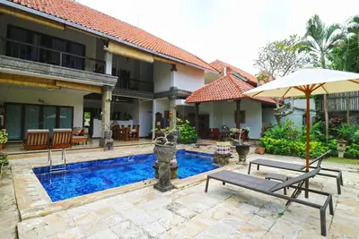 Image de Abordable 3 chambres à Batu Belig;