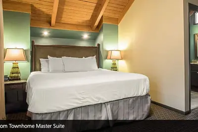 Image de Maison de ville 3 chambres / 3 bains dans le Wisconsin Dells, Wi — Disponible: 20-27 septembre