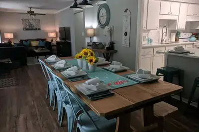 Image de Sois notre invité! Près de Ft Benning-Sleeps 6