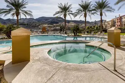 Image de Nouvelle liste! 89 $ de tarifs de lancement! Oasis sur le lac Las Vegas