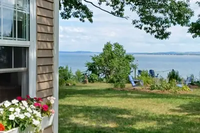 Image de Blomidon Rose Fan Cottage au bord de l'eau
