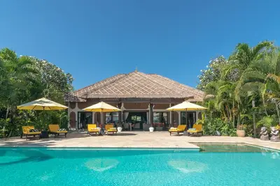 Image de Holiday Paradise Villa Cerah, directement sur la plage et la mer