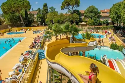 \"L'authentique\" Bungalow, 6 Pers, 3ch, Piscine, Clim, Parking, Plage 6 km