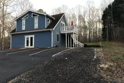 Image de Maison d'hôtes \/ Lakepoint \/ lac Allatoona \/ RedTop Mtn