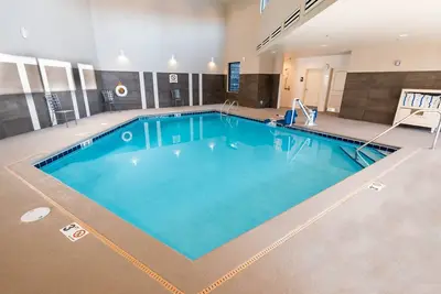 Image de À 5 minutes du North Idaho College | Piscine intérieure + bain à remous + petit déjeuner gratuit