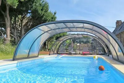 Image de Magnifique maison de vacances privée pour 5 personnes avec Wifi, piscine, Tv, terrasse et parking