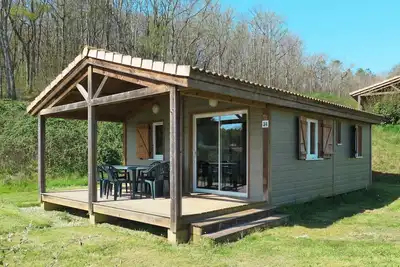 Image de Appartement dans une maison de vacances avec Wifi, piscine, Tv, terrasse, animaux admis, parking