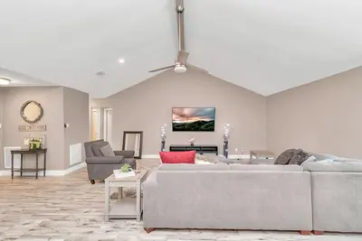 Image de ❣️Katy Freeway Bidet pour grande maison entière ┃WiFi┃ Self✔❣️