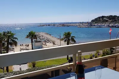 Image de Studio cabine climatisé avec terrasse, parking, animaux admis