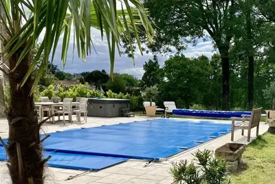 Image de Magnifique château avec piscine chauffée en bordure d'un village