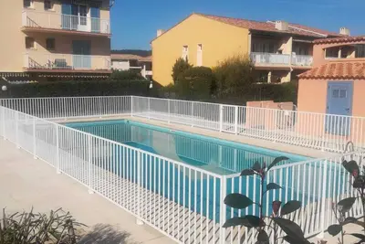 Image de Appartement Plein Sud au Calme, Résidence Piscine, Tennis, proche centre ville