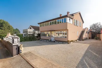 Image de One bedroom Apartment Rovis A5