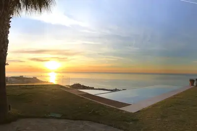 Image de 240º de vues sur la mer à couper le souffle! Villa unique située au-dessus de Benalmadena Pueblo