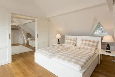 Image de Appartement de vacances \"Blanc et Noir\" - Weingut & Landhaus Reverchon