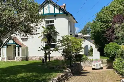 Image de Villa touquettoise typique, bordure de forêt, piscine chauffée à l'été 2021 ++
